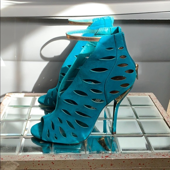 Jimmy Choo Tamber Heels - Picture 2 of 4